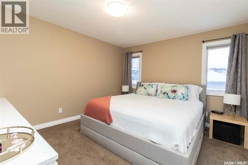 102 Keedwell Street, Saskatoon, SK - Indoor Photo Showing Bedroom