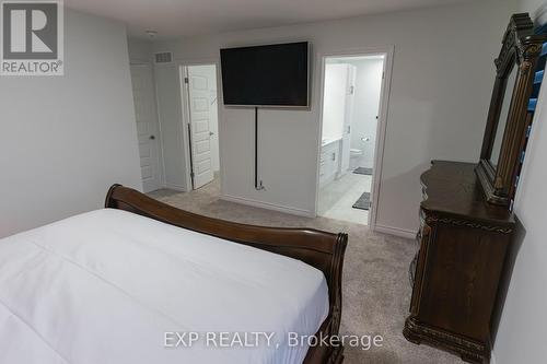 Main - 1749 Finley Crescent, London North, ON - Indoor Photo Showing Bedroom