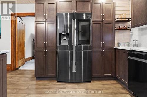 537 Copeland Street, North Bay (Central), ON - Indoor Photo Showing Kitchen With Stainless Steel Kitchen