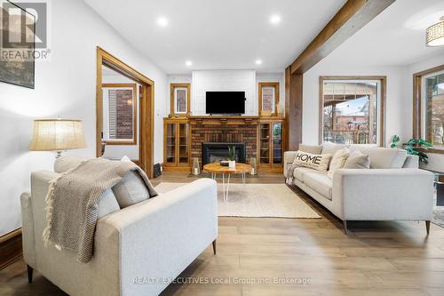 537 Copeland Street, North Bay (Central), ON - Indoor Photo Showing Living Room With Fireplace