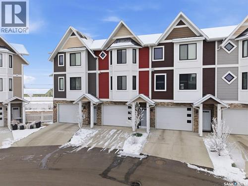 8 900 St Andrews LANE  Warman, SK S0K 4S4