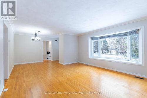 8268 Wellington Road 124, Guelph/Eramosa, ON - Indoor Photo Showing Other Room