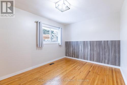 8268 Wellington Road 124, Guelph/Eramosa, ON - Indoor Photo Showing Other Room