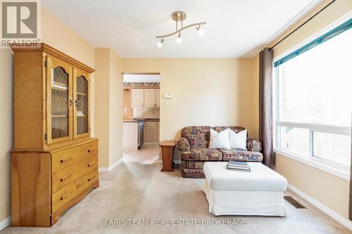 230 Mary Anne Drive, Barrie, ON - Indoor Photo Showing Other Room