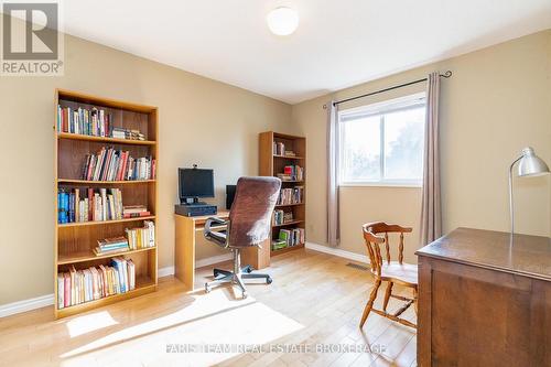 230 Mary Anne Drive, Barrie, ON - Indoor Photo Showing Office