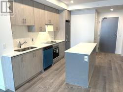 911 - 461 GREEN ROAD  Hamilton (Lakeshore), ON L8E 5B4