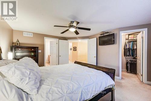 678 Interlaken Drive, Waterloo, ON - Indoor Photo Showing Bedroom