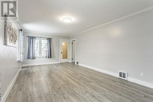 1305 Langmuir Avenue, London East (East N), ON - Indoor Photo Showing Other Room