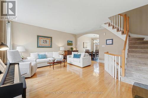 235 West Village Private, Ottawa, ON - Indoor Photo Showing Living Room