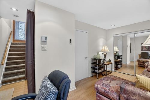 Family room - 395 Rue Upper Edison, Saint-Lambert, QC 