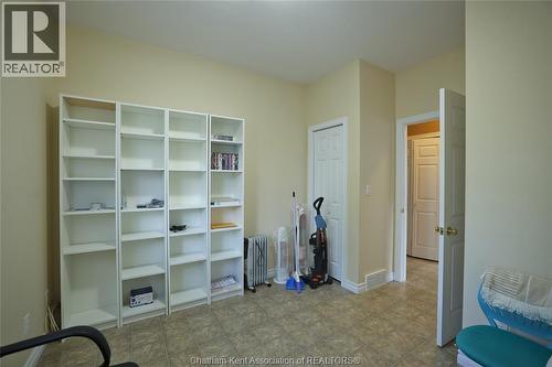 15 Oakgrove Lane, Chatham, ON - Indoor