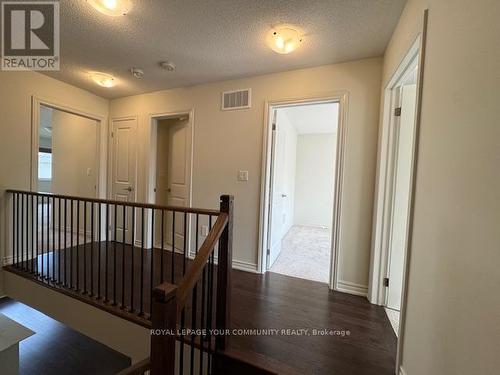 65 Phoenix Boulevard, Barrie, ON - Indoor Photo Showing Other Room