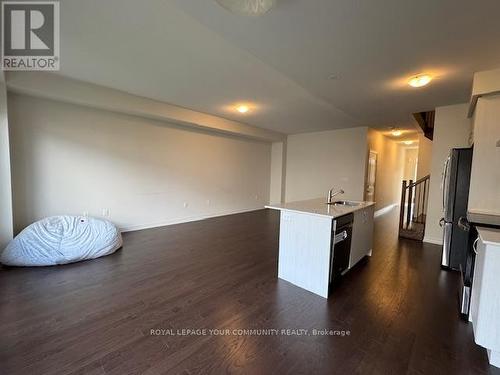 65 Phoenix Boulevard, Barrie, ON - Indoor