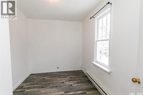 241 Manitoba Avenue, Kerrobert, SK - Indoor Photo Showing Other Room