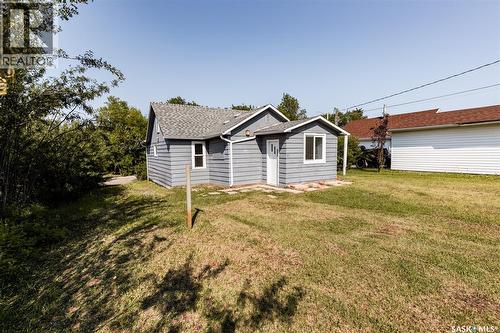 241 Manitoba Avenue, Kerrobert, SK - Outdoor