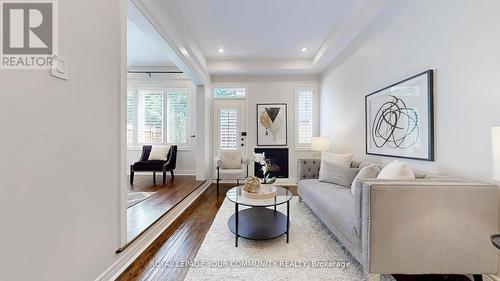 164 - 190 Harding Boulevard W, Richmond Hill, ON - Indoor