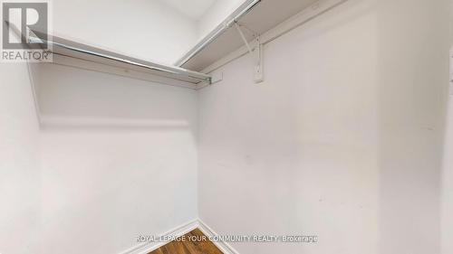 164 - 190 Harding Boulevard W, Richmond Hill, ON - Indoor With Storage