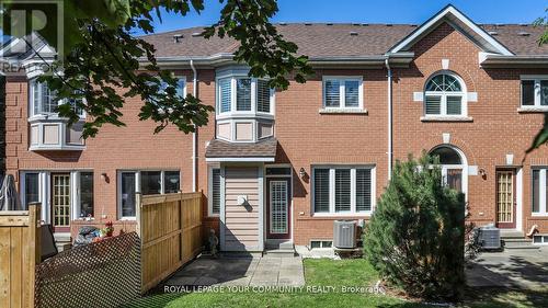 164 - 190 Harding Boulevard W, Richmond Hill, ON - Outdoor