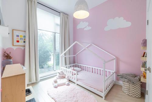 Chambre à coucher - 118-5265 Rue Mackenzie, Montréal (Côte-Des-Neiges/Notre-Dame-De-Grâce), QC - Indoor Photo Showing Bedroom