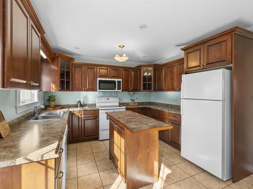 140 Barbour Circle, Sherwood, PE 