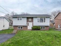 25 La Pierre Crescent  Woodlawn, NS B2W 5C6