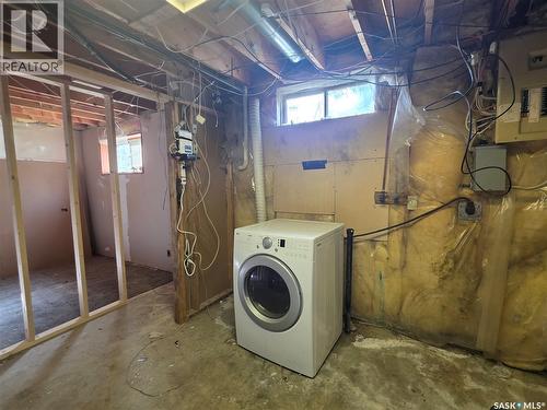 7123 Lanigan Drive, Regina, SK - Indoor Photo Showing Laundry Room