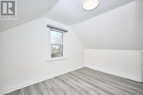 2 - 6172 William Street, Niagara Falls (Cherrywood), ON - Indoor Photo Showing Other Room