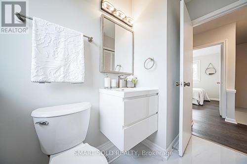 290 Axminster Drive, Richmond Hill, ON - Indoor Photo Showing Bathroom