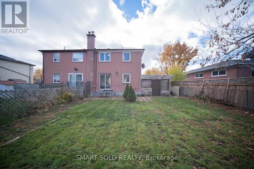 290 Axminster Drive, Richmond Hill, ON - Outdoor