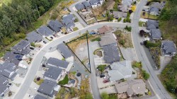 104 Bray Rd  Nanaimo, BC V9T 0C2