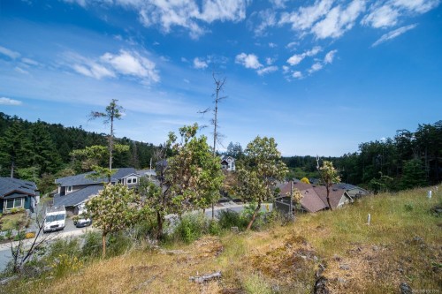 104 Bray Rd, Nanaimo, BC 