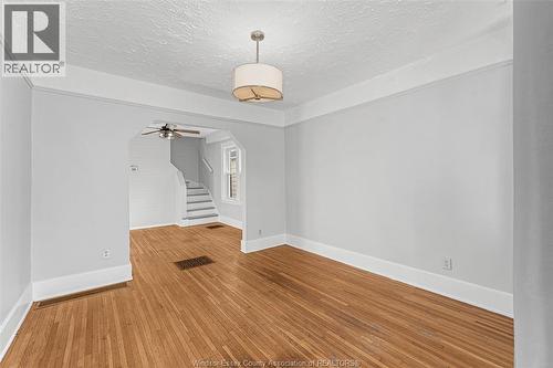 1044 Elm Avenue, Windsor, ON - Indoor Photo Showing Other Room