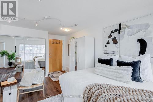 819 - 600 Queens Quay W, Toronto, ON - Indoor Photo Showing Bedroom