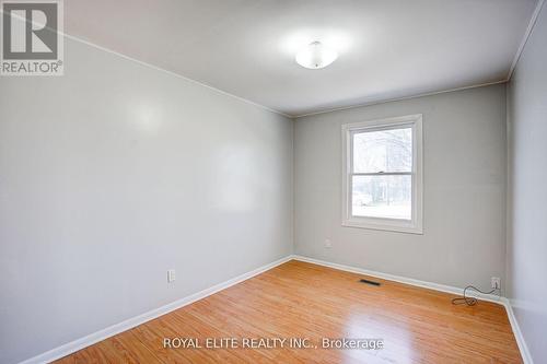 339 Winnifred Drive, Georgina, ON - Indoor Photo Showing Other Room