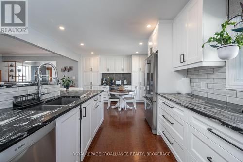 70 Briscoe Street, Loyalist (Amherstview), ON - Indoor Photo Showing Kitchen With Double Sink With Upgraded Kitchen