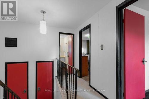 28 Stately Way, Markham, ON - Indoor Photo Showing Other Room