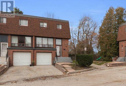 28 STATELY WAY  Markham, ON L3T 3Z8