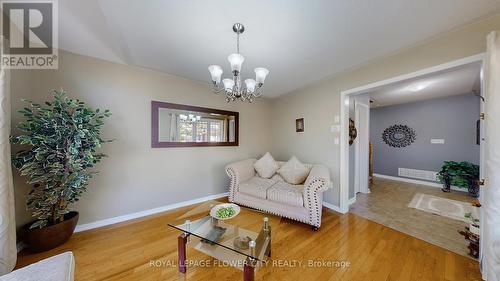 177 Fandango Drive, Brampton, ON - Indoor Photo Showing Living Room