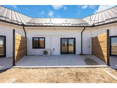 4-6320 Lakeshore Road, Lambton Shores, ON 