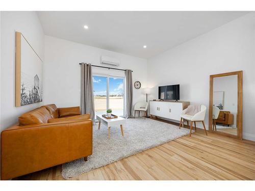 4-6320 Lakeshore Road, Lambton Shores, ON 