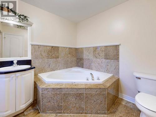 301 Mohawk Road, Oakville, ON - Indoor Photo Showing Bathroom