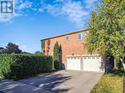 301 Mohawk Road, Oakville, ON - Outdoor