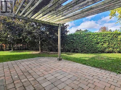 301 Mohawk Road, Oakville, ON - Outdoor