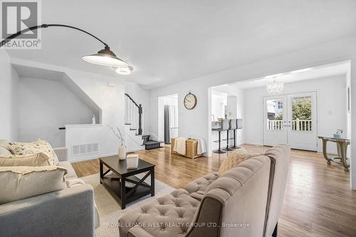 551 Pharo, Milton, ON - Indoor Photo Showing Living Room