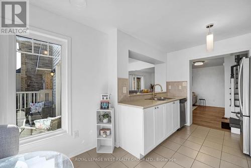 551 Pharo, Milton, ON - Indoor Photo Showing Kitchen With Double Sink
