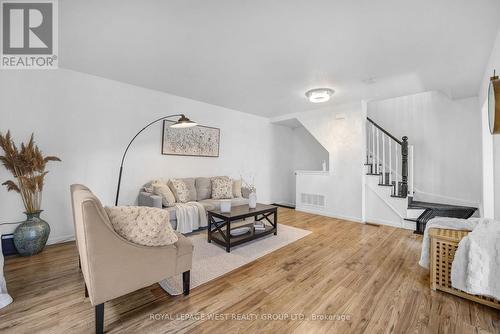551 Pharo, Milton, ON - Indoor Photo Showing Living Room