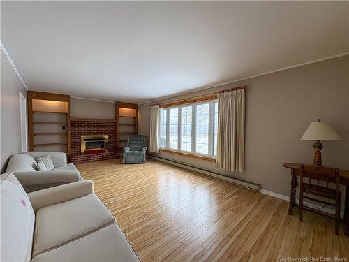 28 Chester Dr, Wicklow, NB 