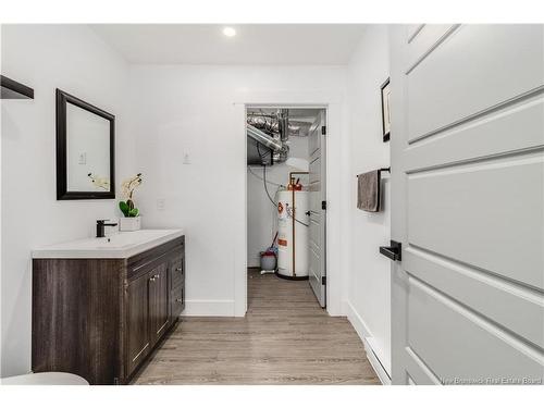 66 Murray Ave, Fredericton, NB 