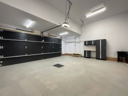 Garage - 