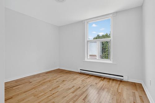 Chambre à coucher - 1904 Rue St-Clément, Montréal (Mercier/Hochelaga-Maisonneuve), QC - Indoor Photo Showing Other Room